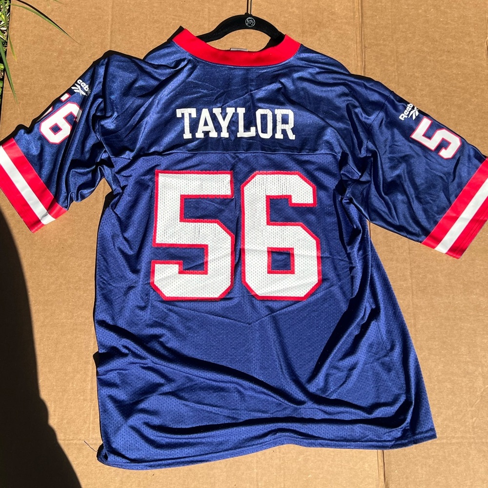 Reebok NFL throwback Lawerence Taylor New York Giants Jersey men’s Large